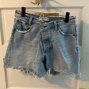 NWOT A&F High Rise Dad Short Size 27